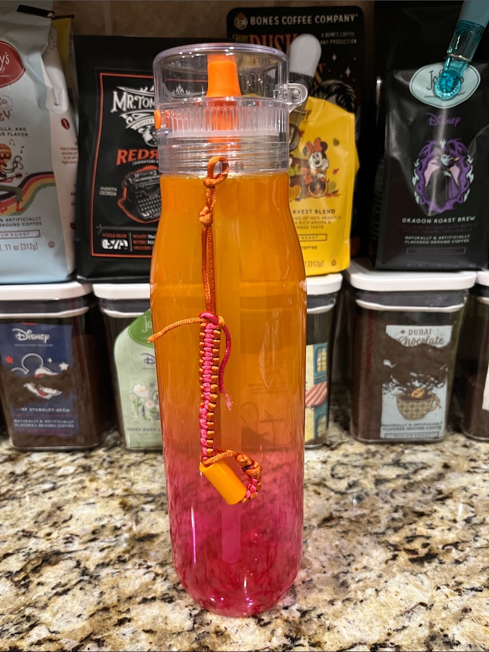 Dunkin’ Donuts 40 oz Hydration Ombré Orange Bottle 2024 - Picture 3 of 8